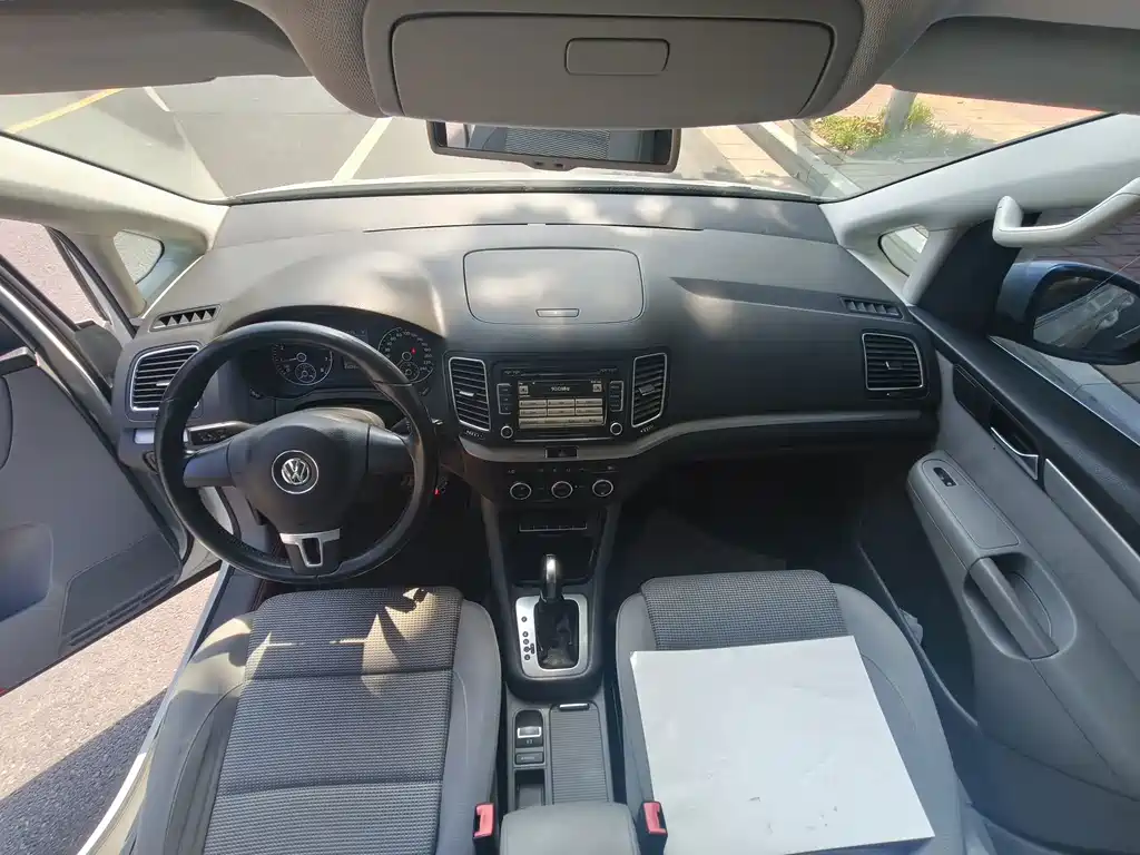 Volkswagen Sharan 2015 — фото 15