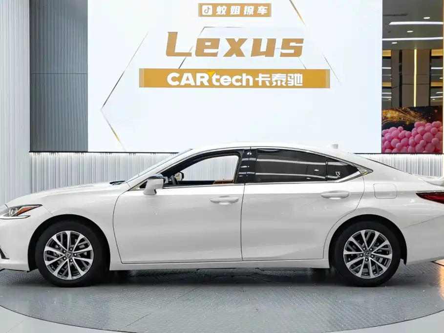 Lexus ES 2023 — фото 3