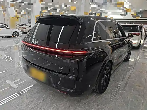Li Auto L8 2023
