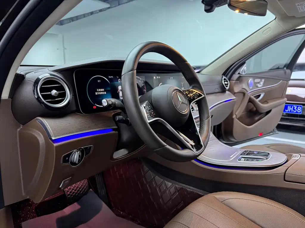 Mercedes-Benz E-Class 2022