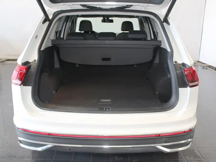 Volkswagen Tiguan L 2022 — фото 7