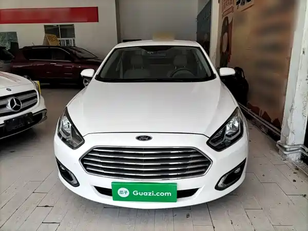 Ford Escort 2018