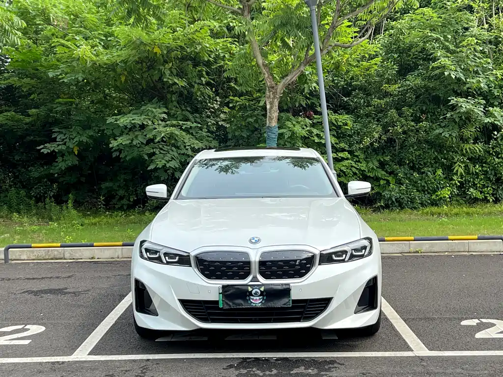 BMW i3 2023