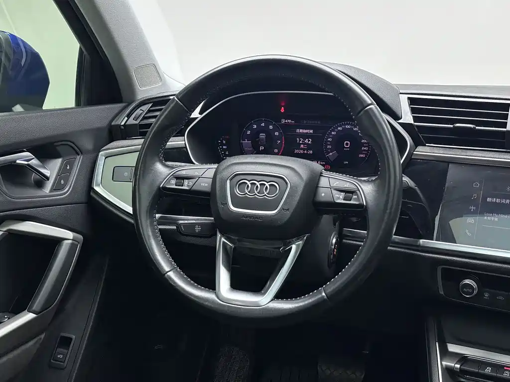 Audi Q3 2020 — фото 14