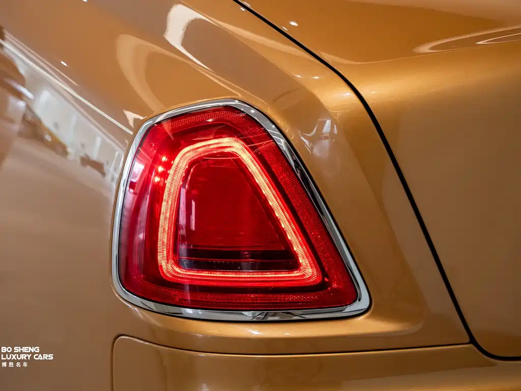 Rolls-Royce Ghost 2013 — фото 13