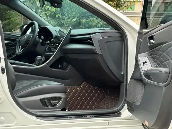 Toyota Avalon 2020