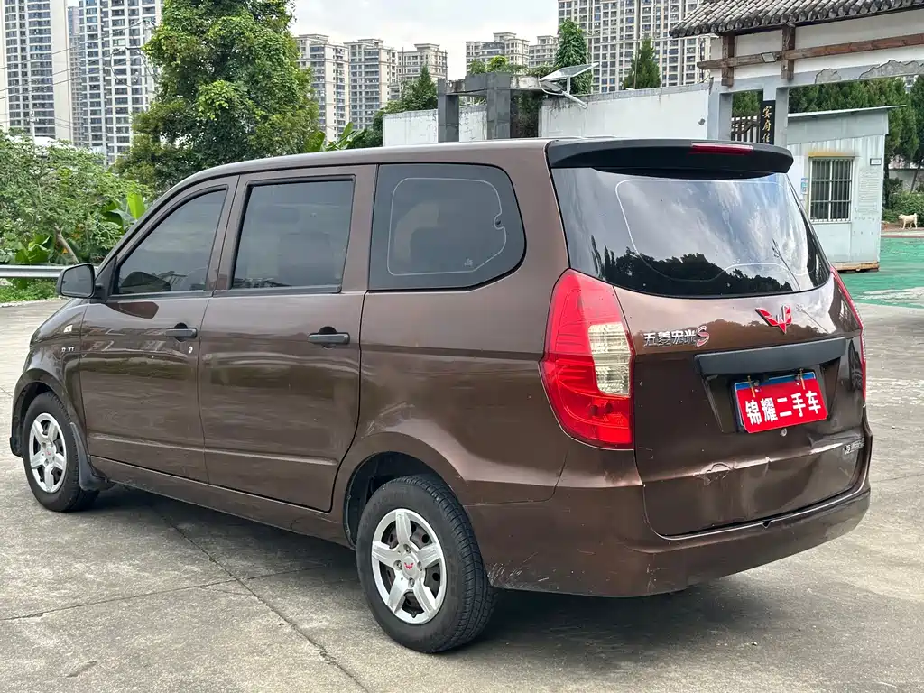 Wuling Hongguang 2018 — фото 21