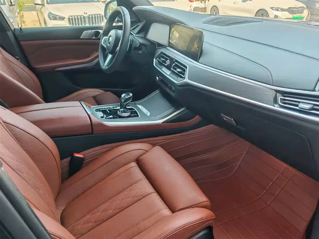 BMW X7 2022 — фото 14
