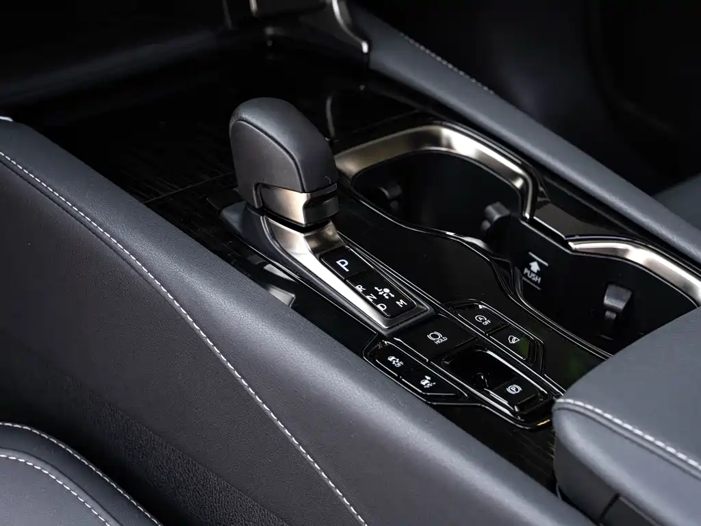 Lexus RX 2025 — фото 15