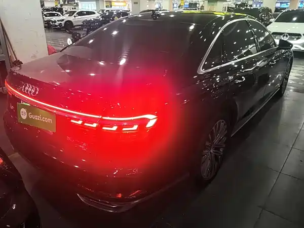 Audi A8 2021