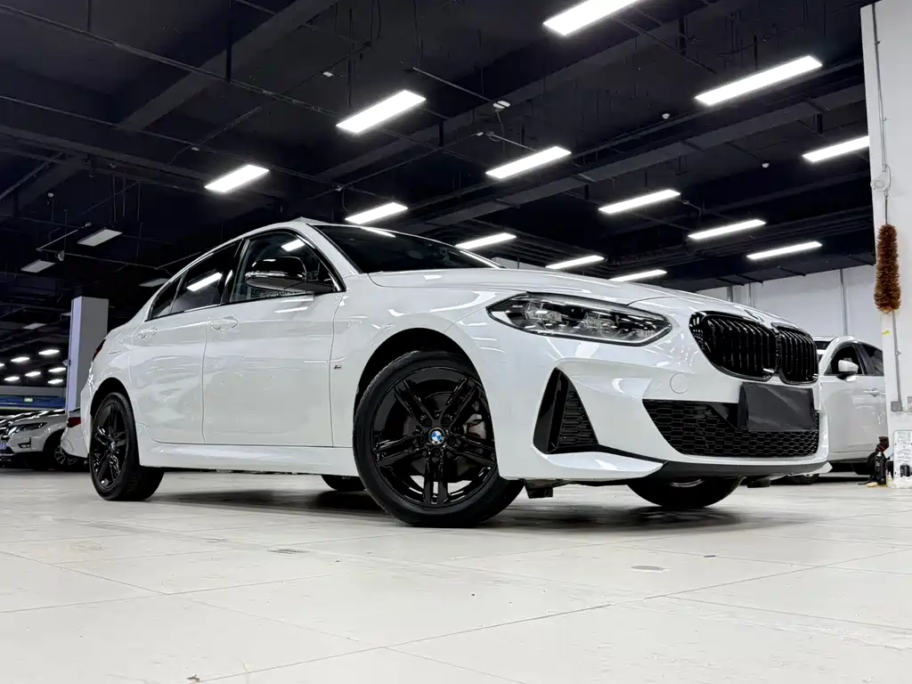 BMW 1 Series 2023
