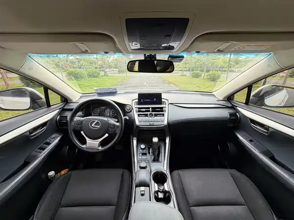 Lexus NX 2016