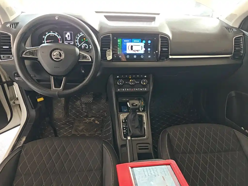 Skoda Karoq 2019 — фото 10