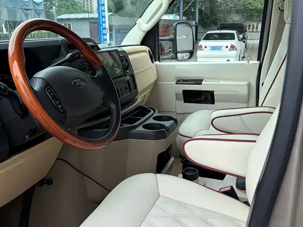 Ford E350 2014
