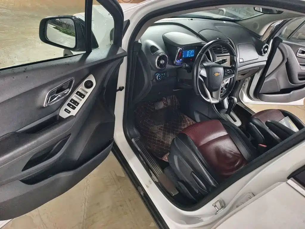Chevrolet Trax 2016 — фото 17