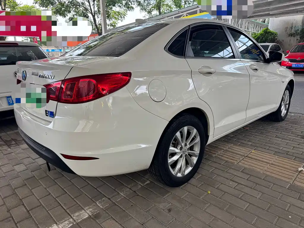 BAIC New Energy EU 2018 — фото 10