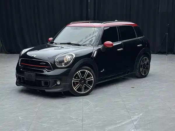 MINI JCW COUNTRYMAN 2015