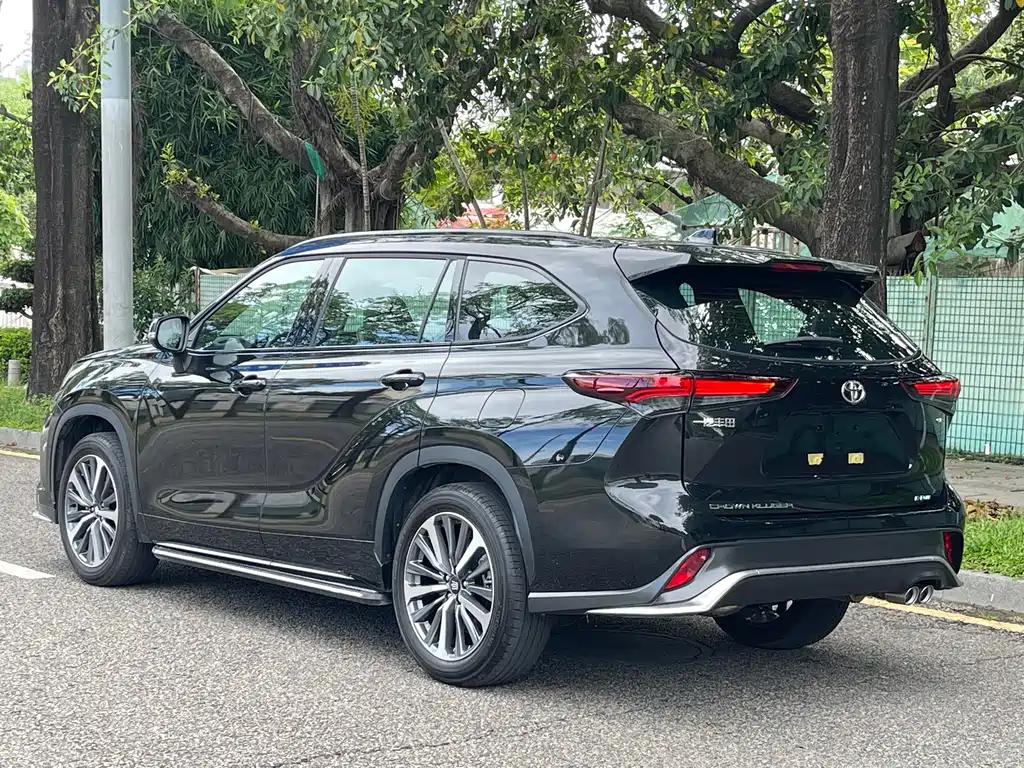 Toyota Crown Kluger 2026 — фото 13