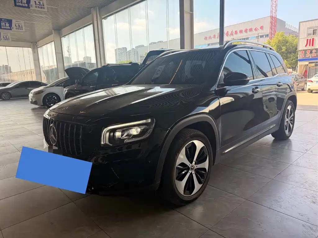 Mercedes-Benz GLB 2023