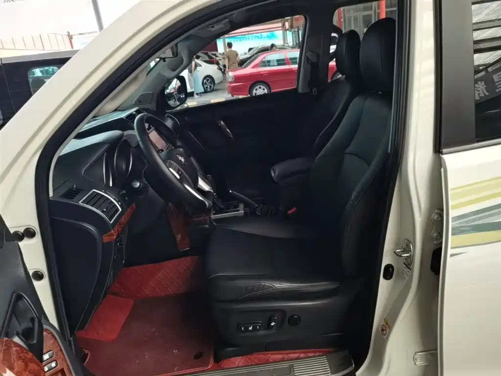 Toyota Prado 2016 — фото 15
