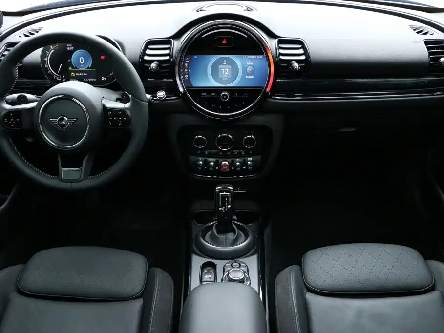 MINI Clubman 2023 — фото 14