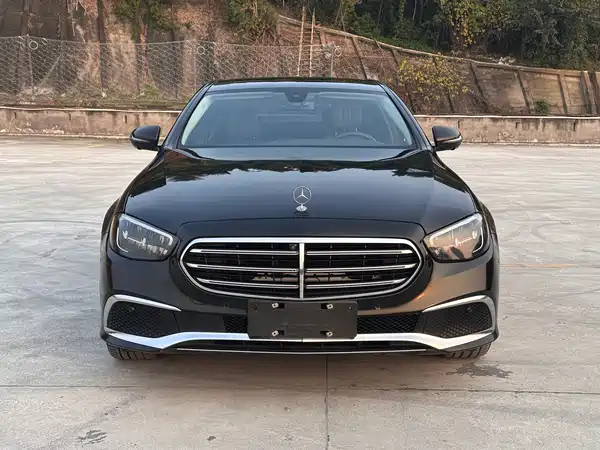 Mercedes-Benz E-Class 2023