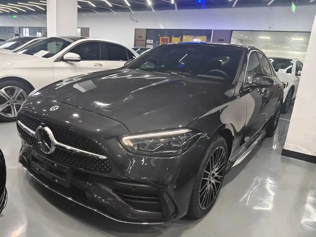 Mercedes-Benz C-Class 2025