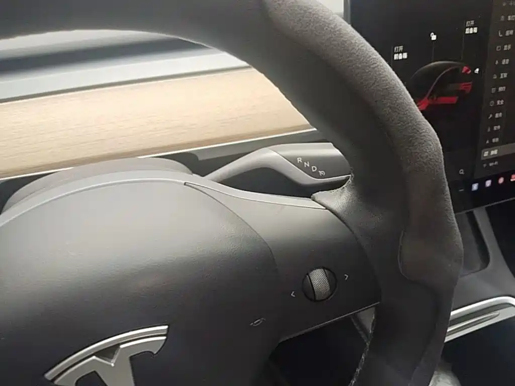 Tesla Model Y 2022 — фото 14