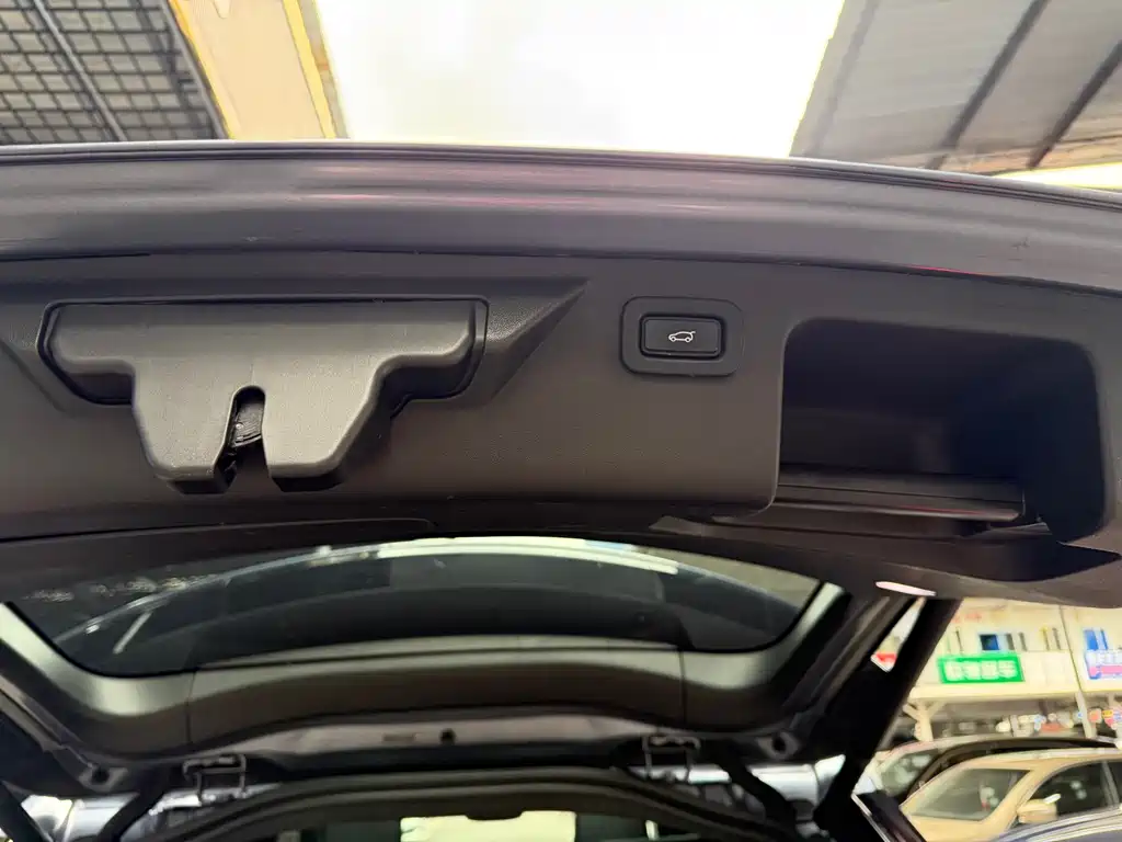Land Rover Discovery Sport 2021 — фото 34