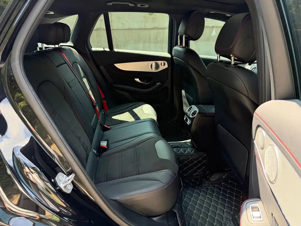 Mercedes-Benz GLC AMG 2019 — фото 14