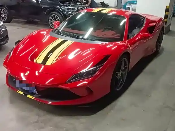 Ferrari F8 2022