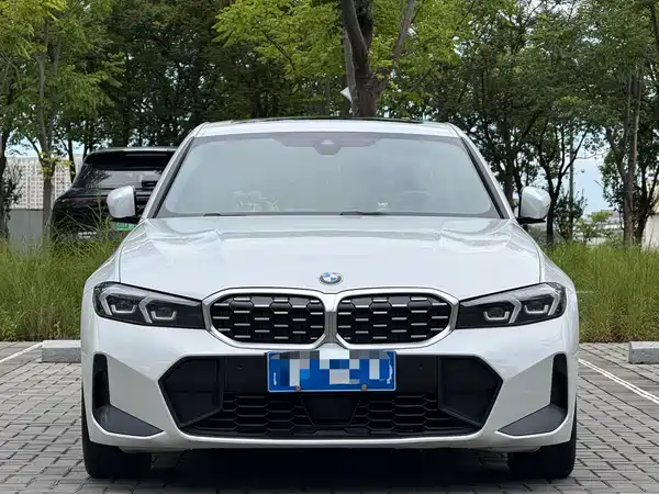 BMW 3 Series 2025