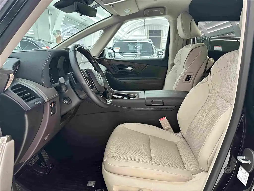 Toyota Vellfire 2025 — фото 10