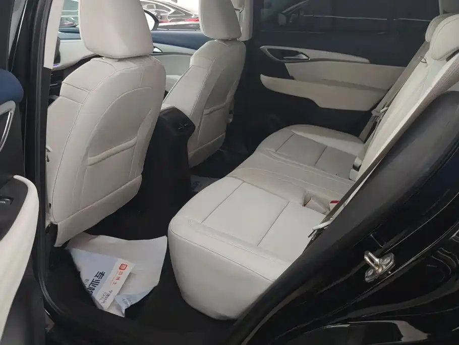 Buick Envision Plus 2025 — фото 11