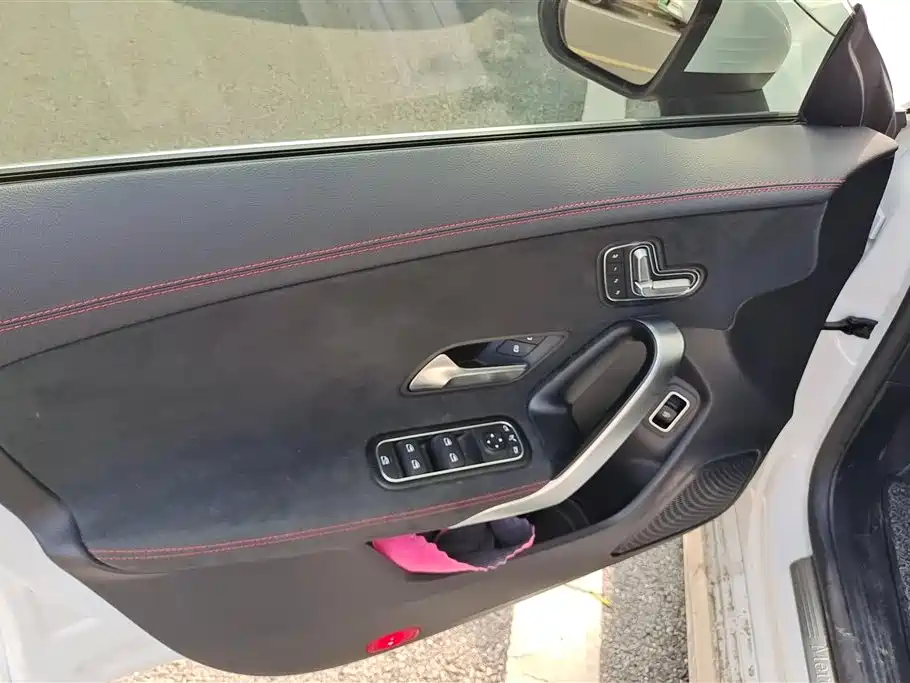 Mercedes-Benz CLA 2024
