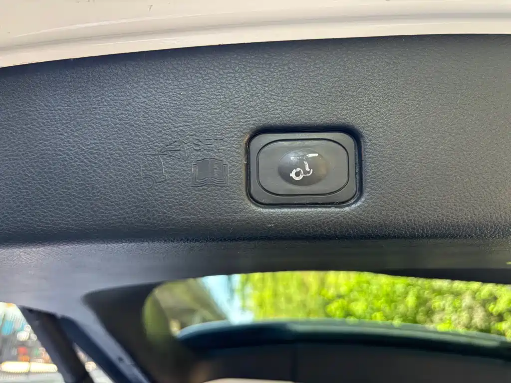 Ford Edge 2017 — фото 13