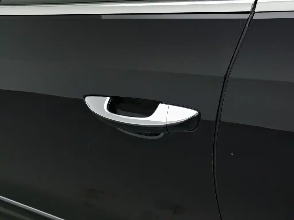 Volkswagen Passat 2019 — фото 18