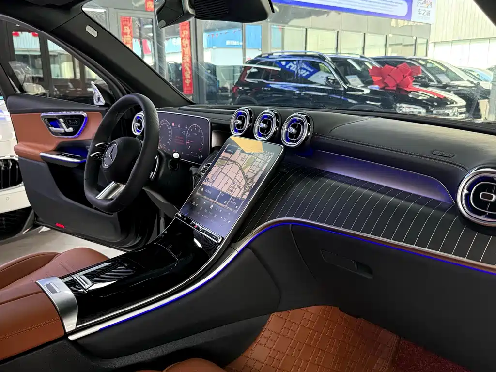 Mercedes-Benz GLC 2026 — фото 12