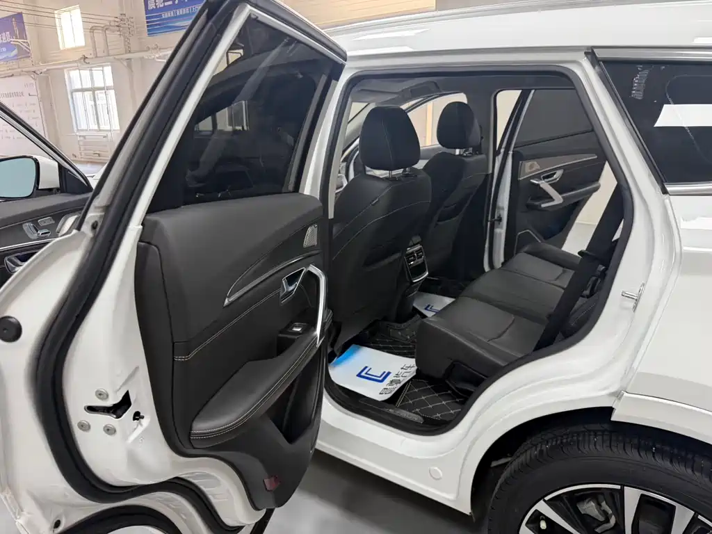 Jetour X70 PLUS 2022 — фото 12