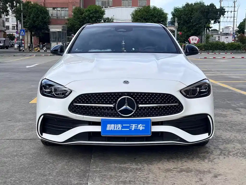 Mercedes-Benz C-Class 2025