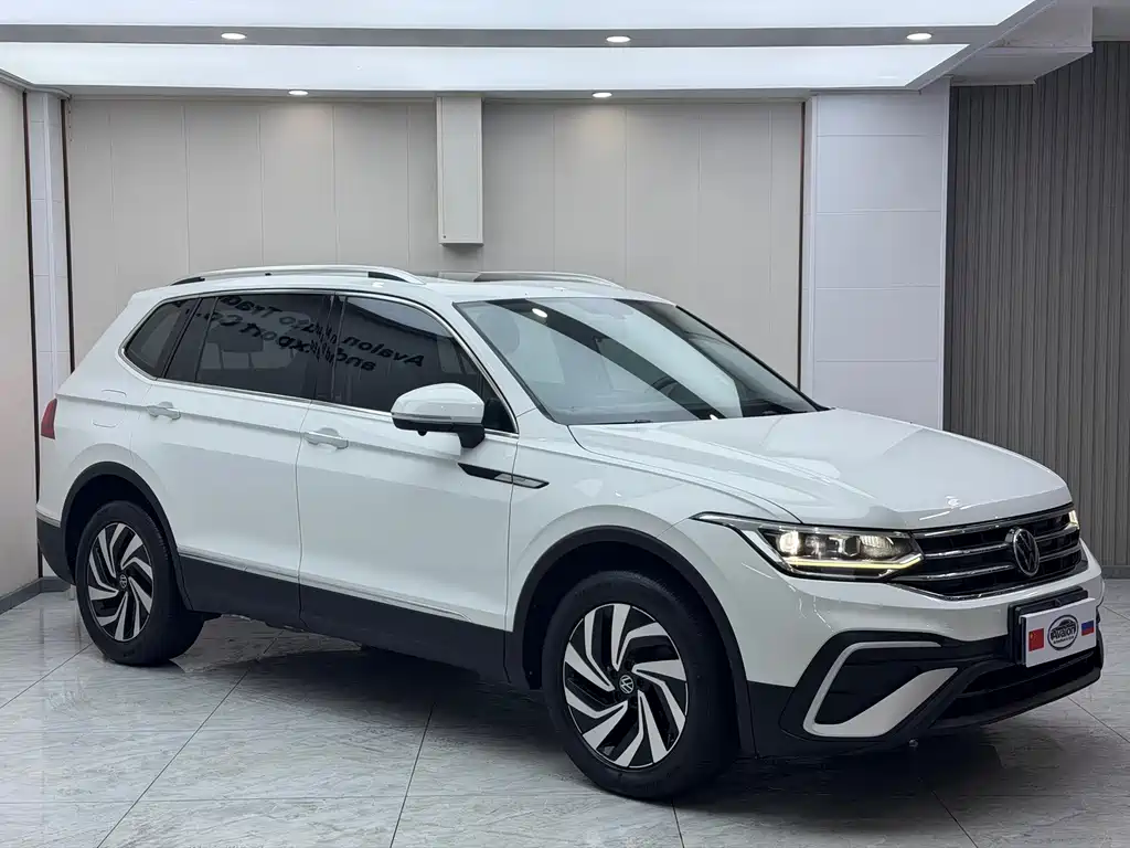 Volkswagen Tiguan L 2023