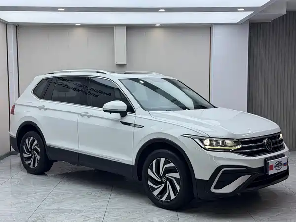 Volkswagen Tiguan L 2023