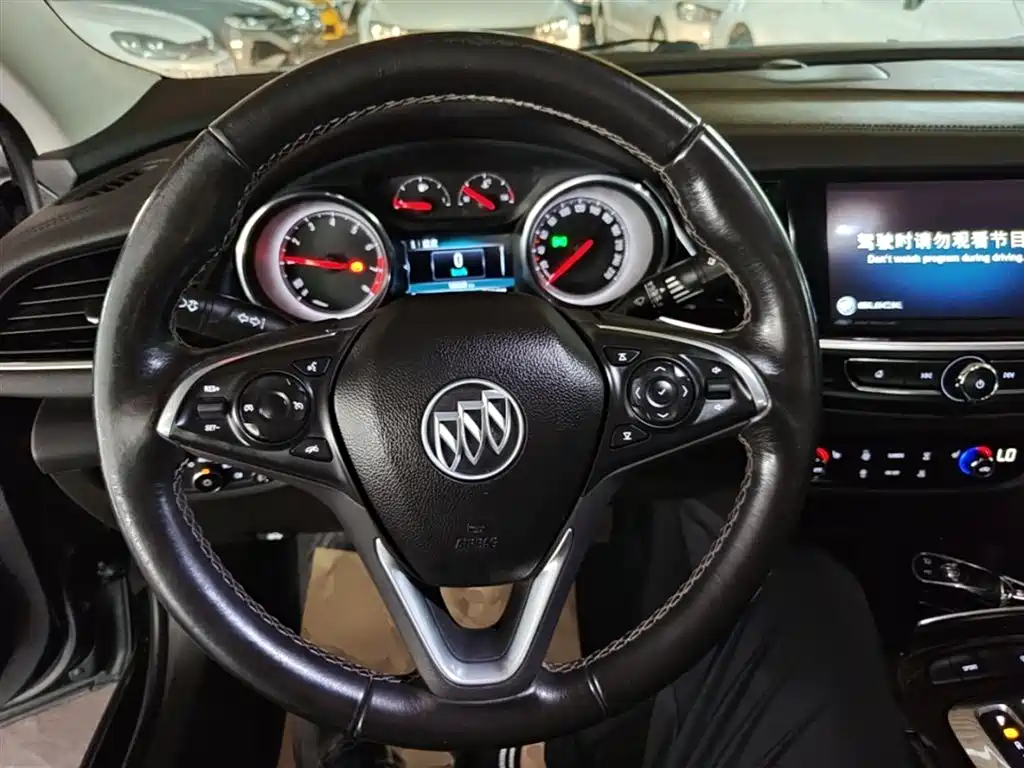 Buick Regal 2019 — фото 11