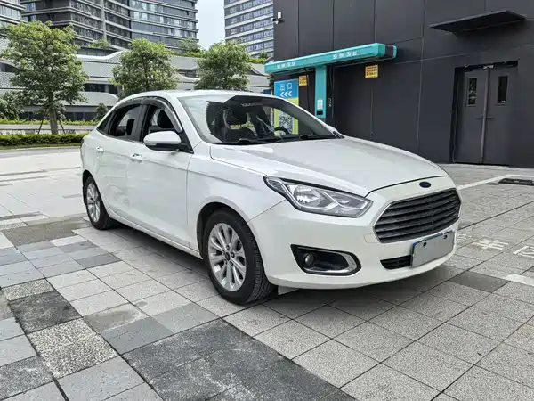Ford Escort 2016