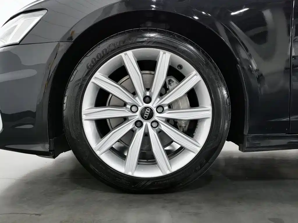 Audi A6L 2022 — фото 17