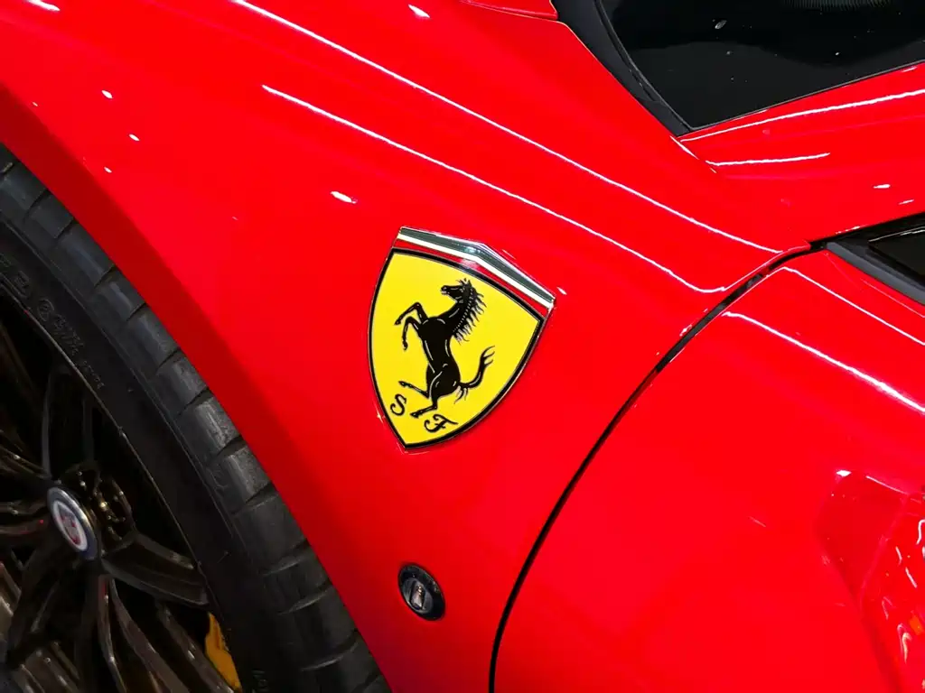 Ferrari F8 2022 — фото 15