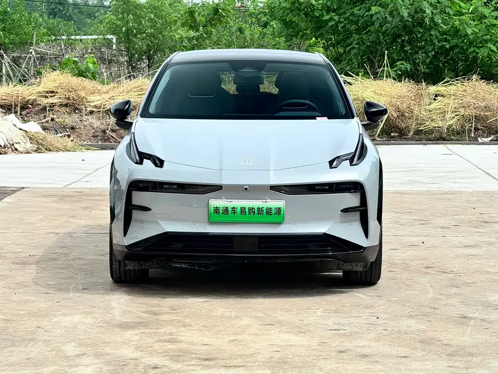 Zeekr X 2024