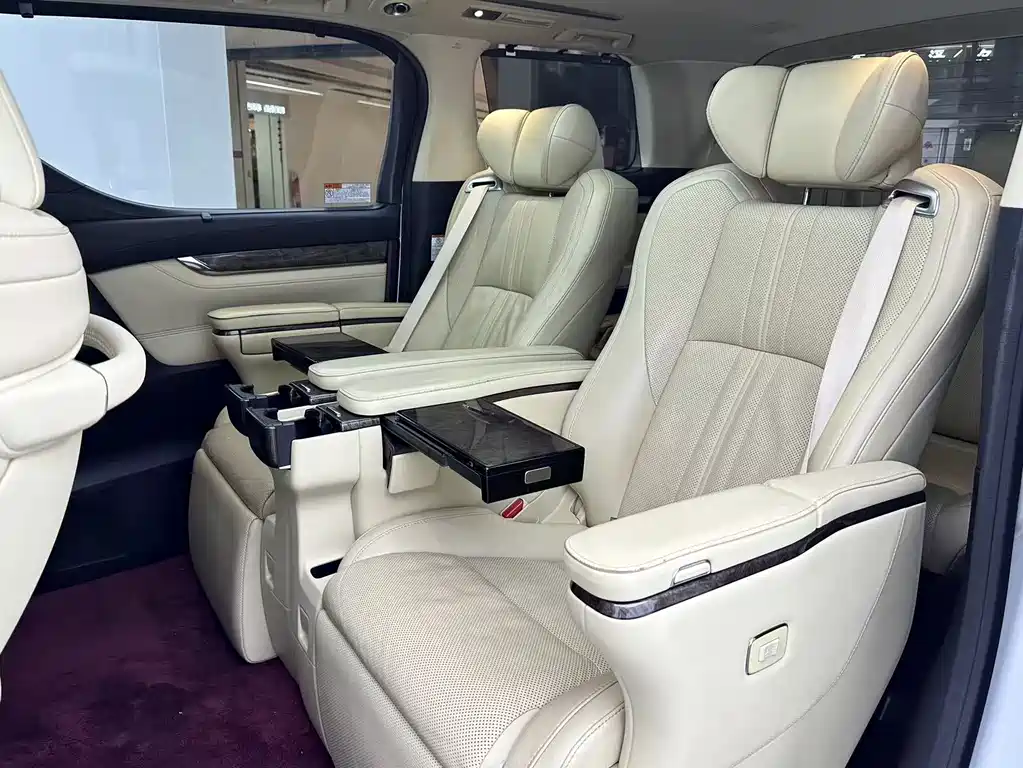 Toyota Alphard 2019 — фото 6
