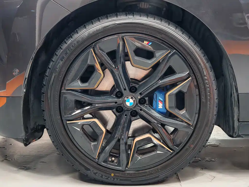 BMW iX M60 2023
