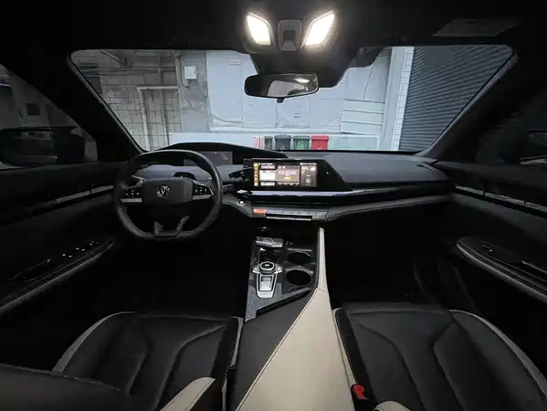 Changan UNI-V 2023